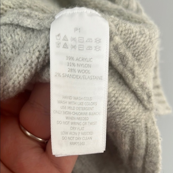 Cozy Gray Turtleneck Sweater - Picture 7 of 8